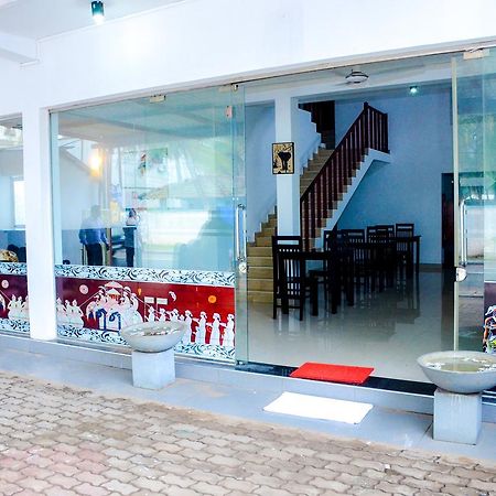 נגומבו Yoho Beach Glory Hotel מראה חיצוני תמונה