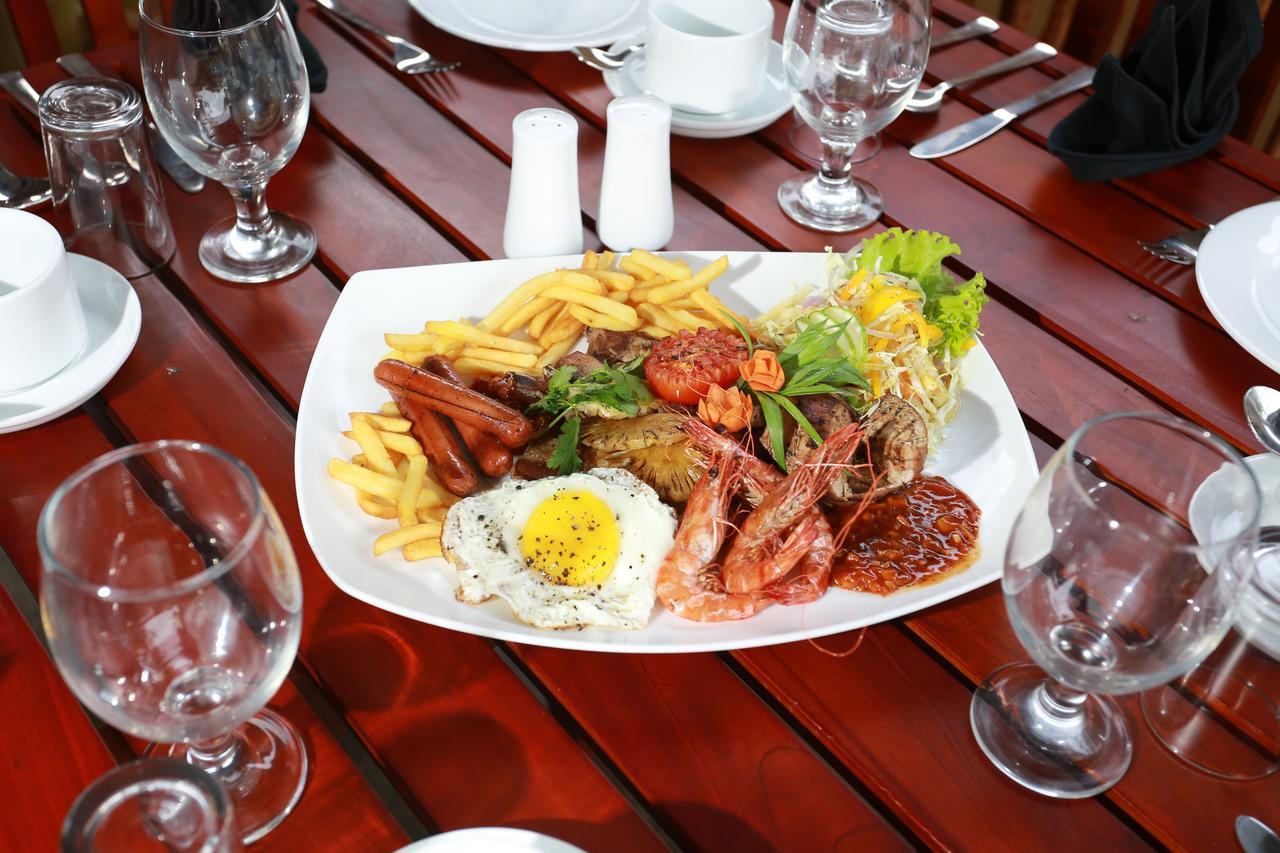 נגומבו Yoho Beach Glory Hotel מראה חיצוני תמונה